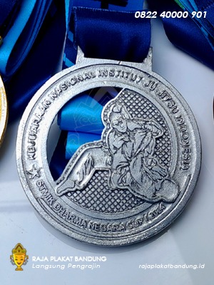 Medali Jujitsu Perak