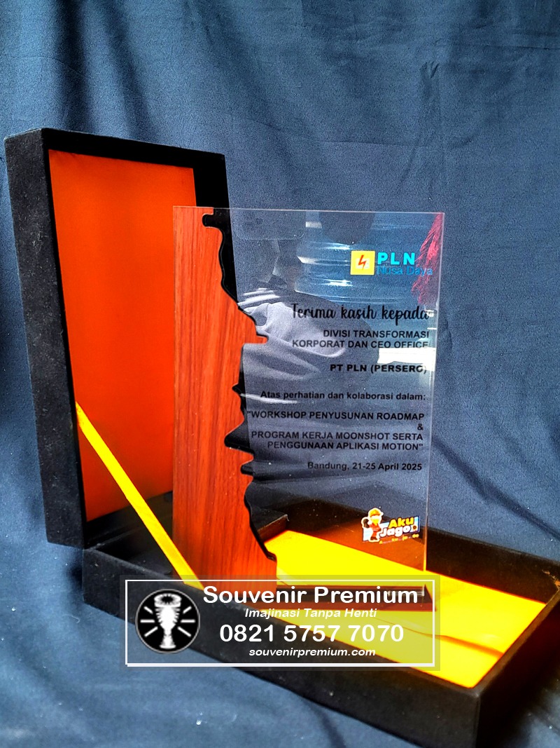 plakat pln, plakat perusahaan, plakat perusahaan custom, plakat corporate, plakat penghargaan perusahaan, plakat apresiasi perusahaan, plakat perusahaan akrilik, plakat perusahaan resin, plakat perusahaan logam, plakat perusahaan premium, plakat perusahaan eksklusif, plakat akrilik, plakat akrilik custom, plakat akrilik premium, plakat akrilik elegan, plakat akrilik penghargaan, plakat akrilik perusahaan, plakat akrilik instansi, plakat akrilik souvenir, plakat akrilik eksklusif, plakat akrilik modern, plakat penghargaan, plakat penghargaan custom, plakat penghargaan perusahaan, plakat penghargaan instansi, plakat penghargaan pemerintah, plakat penghargaan akrilik, plakat penghargaan resin, plakat penghargaan logam, plakat penghargaan premium, plakat penghargaan eksklusif